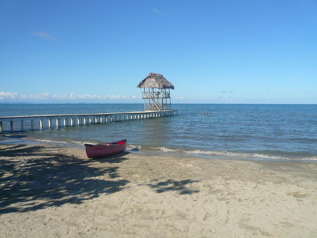 Hotel Salvador Gaviota Livingston Exterior photo